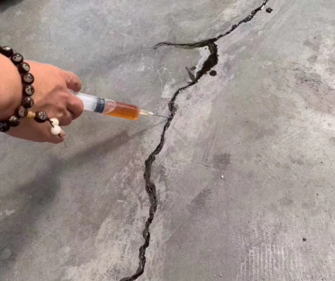 日喀则混凝土裂缝修补技术详解​
